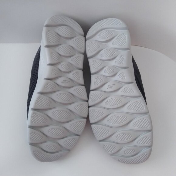 Skechers Air Walk Slip Ons - Air Cooled, Goga Mat  Size 10.  Man made upper. - Picture 5 of 8